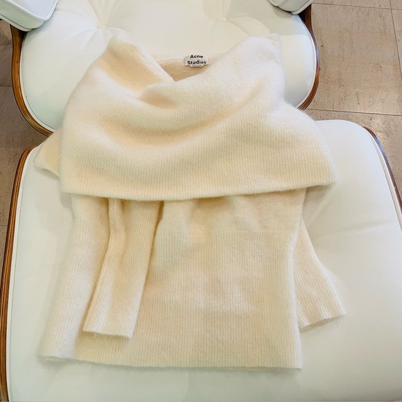 Acne Studios Cream Mohair Off-the-Shoulder Oversize Sweater - Picture 2 of 7